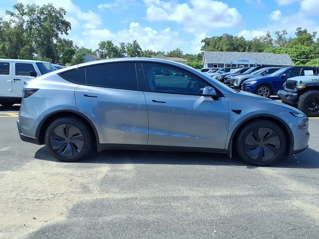 2026 Tesla Model Y Premium