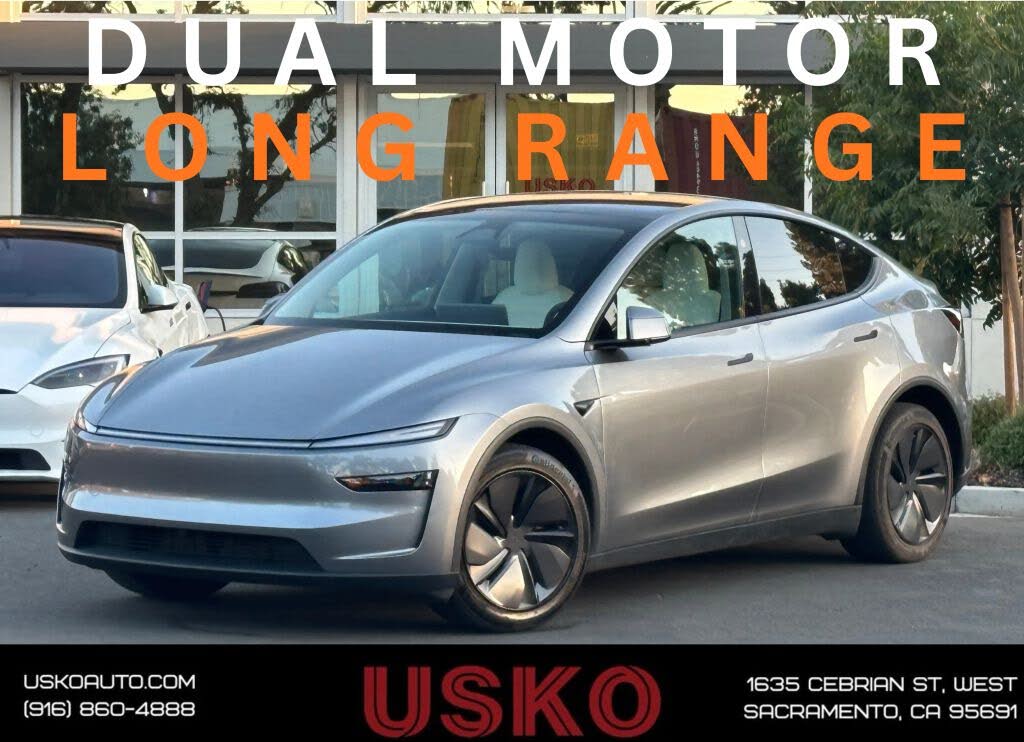 2026 Tesla Model Y photo 1