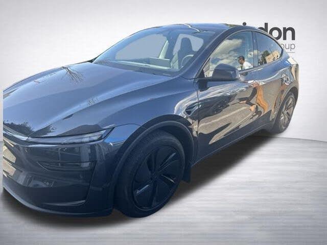 2026 Tesla Model Y photo 1