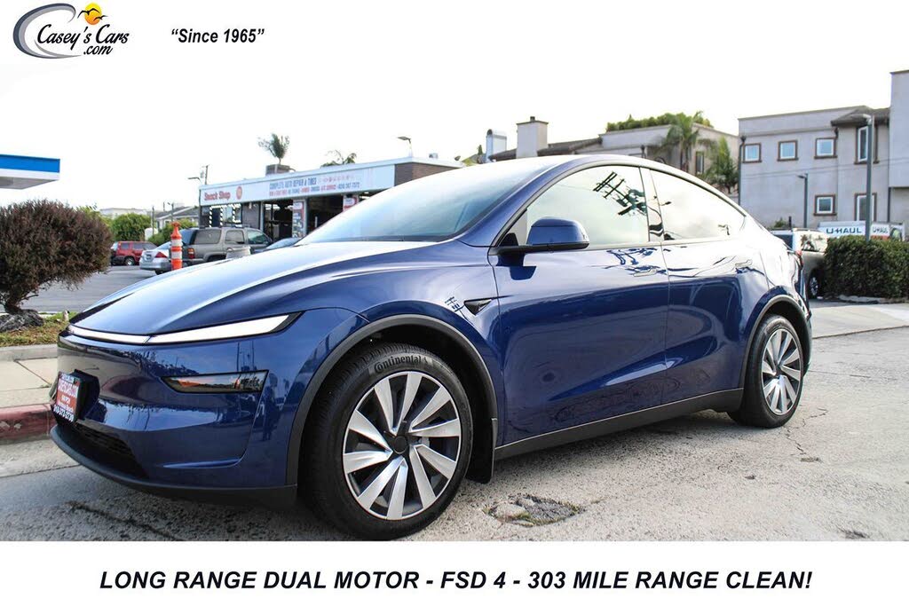 2026 Tesla Model Y photo 1
