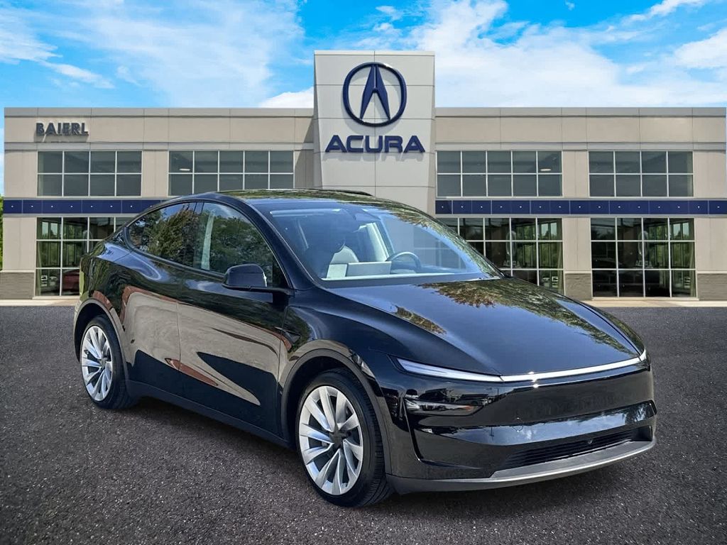 2026 Tesla Model Y Premium