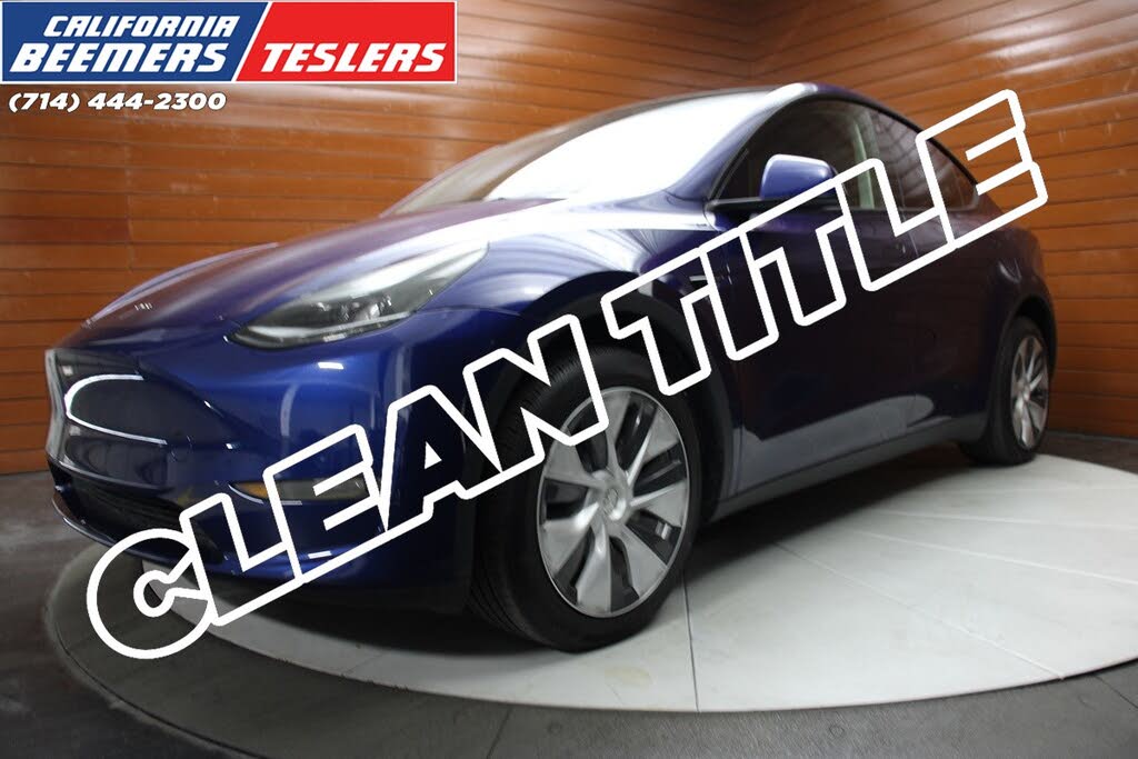 2023 Tesla Model Y photo 1