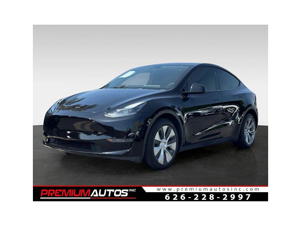 2024 Tesla Model Y photo 1