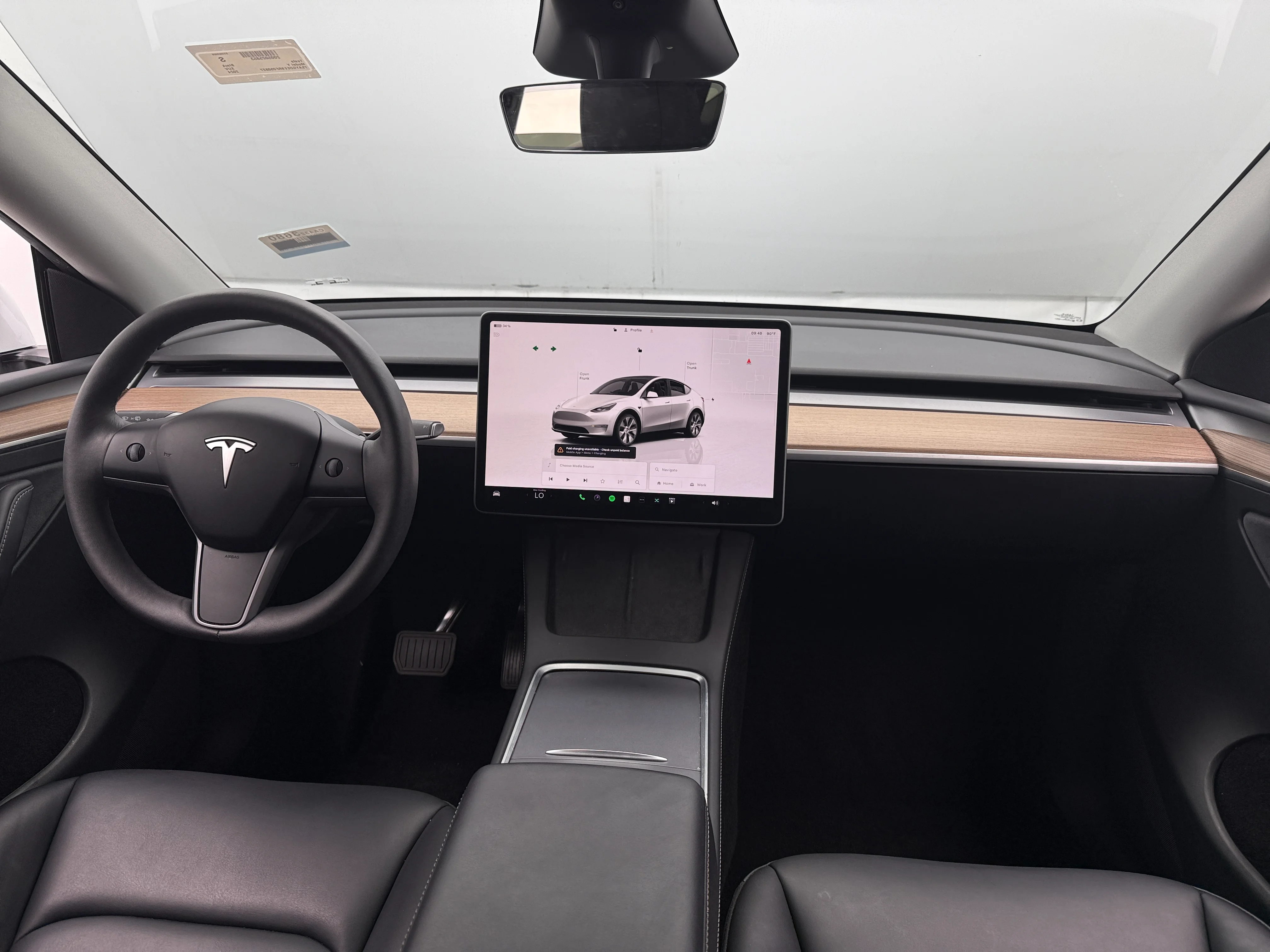 2024 Tesla Model Y photo 2