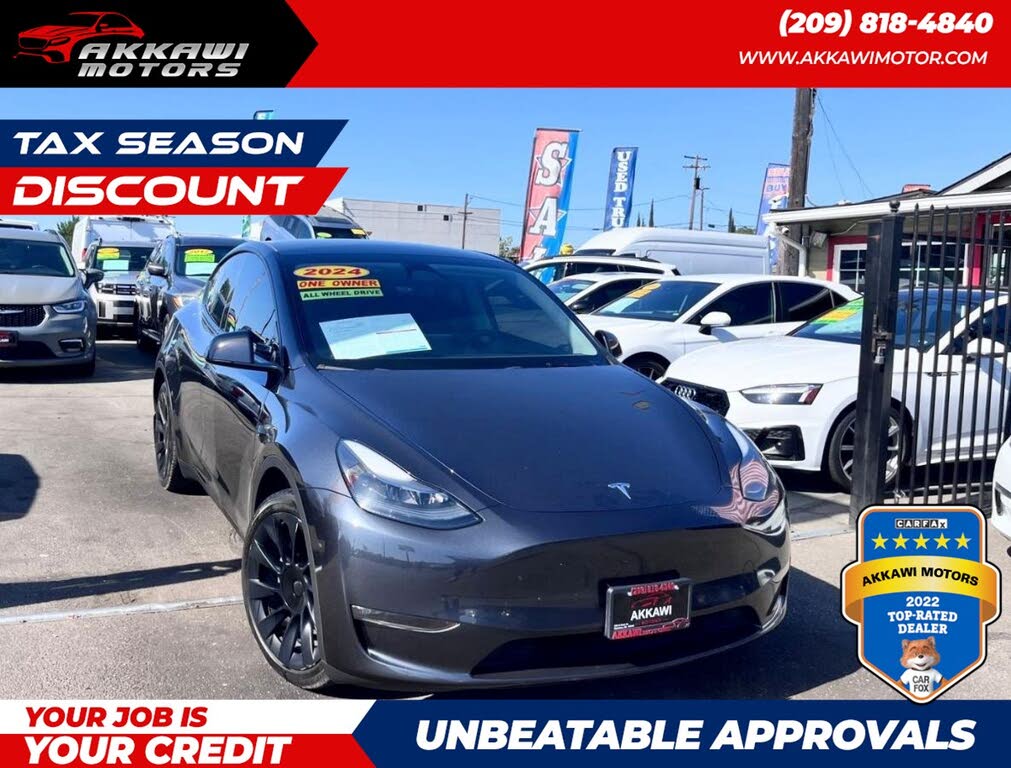 2024 Tesla Model Y photo 1