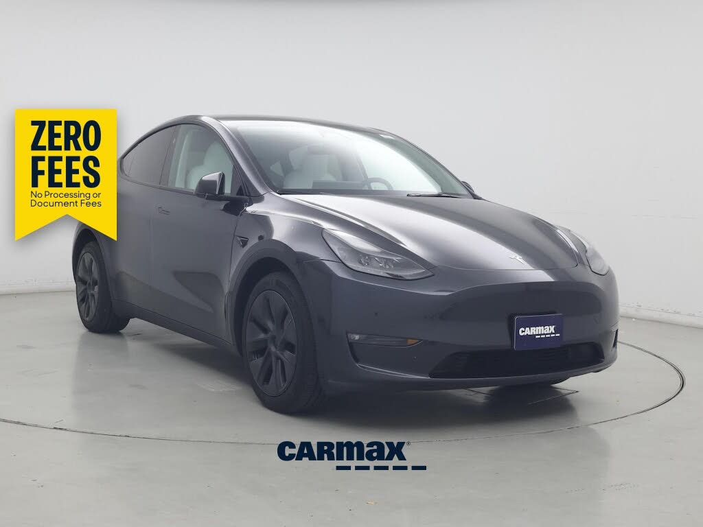 2024 Tesla Model Y photo 1