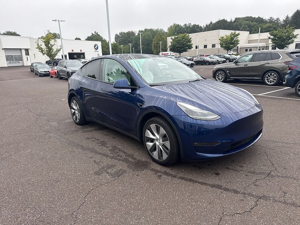 2023 Tesla Model Y Long Range