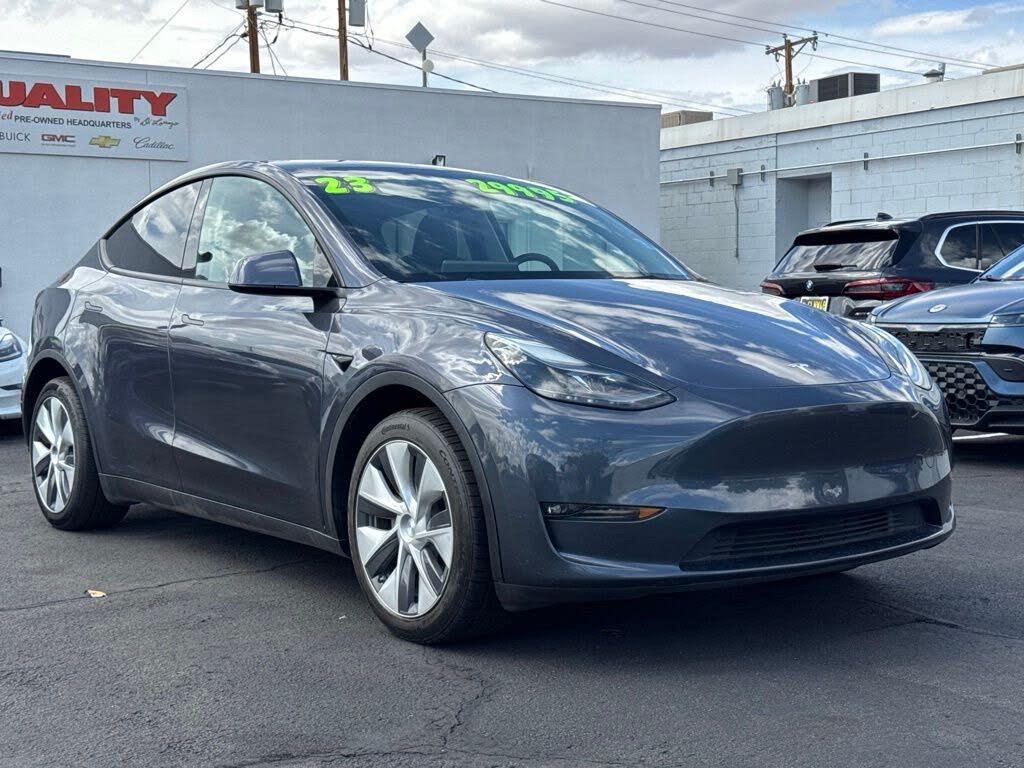 2023 Tesla Model Y Long Range