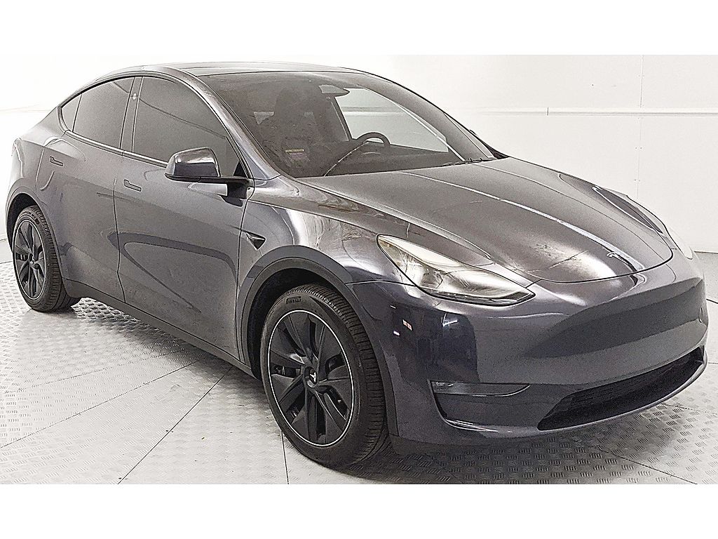 2024 Tesla Model Y Long Range