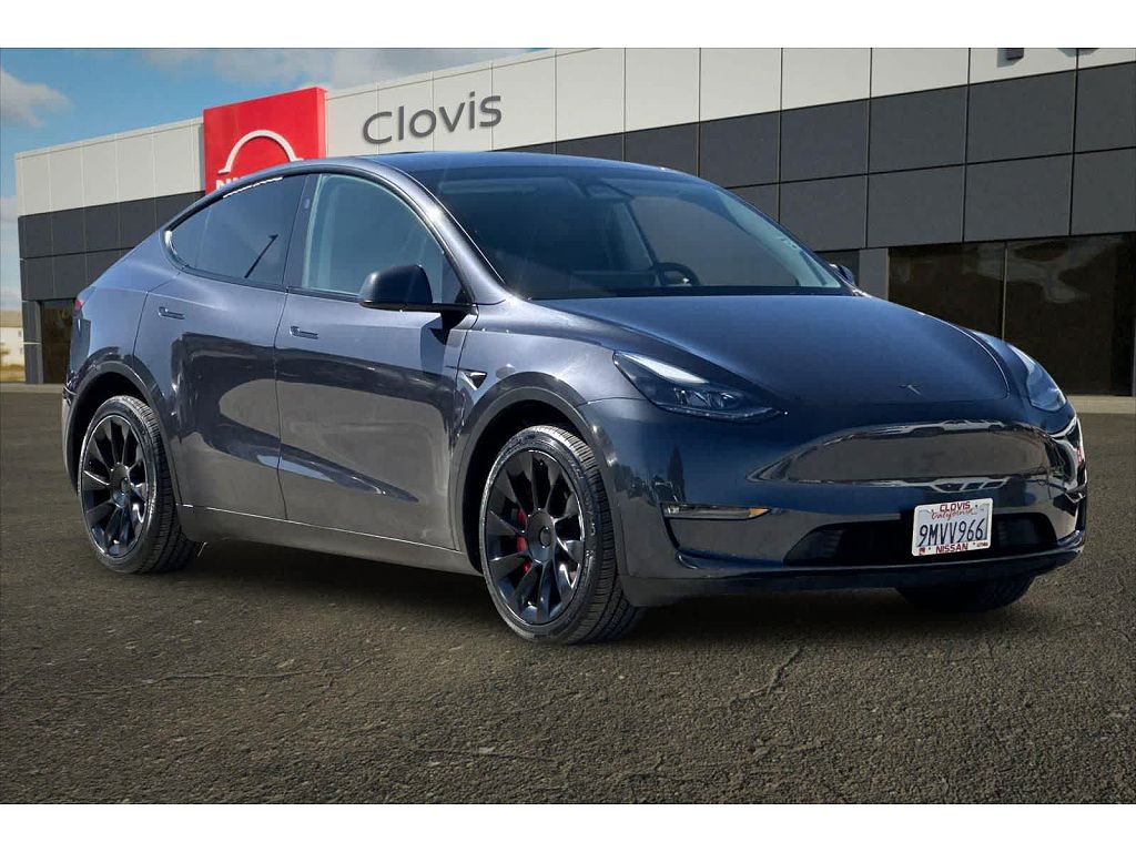 2024 Tesla Model Y Long Range