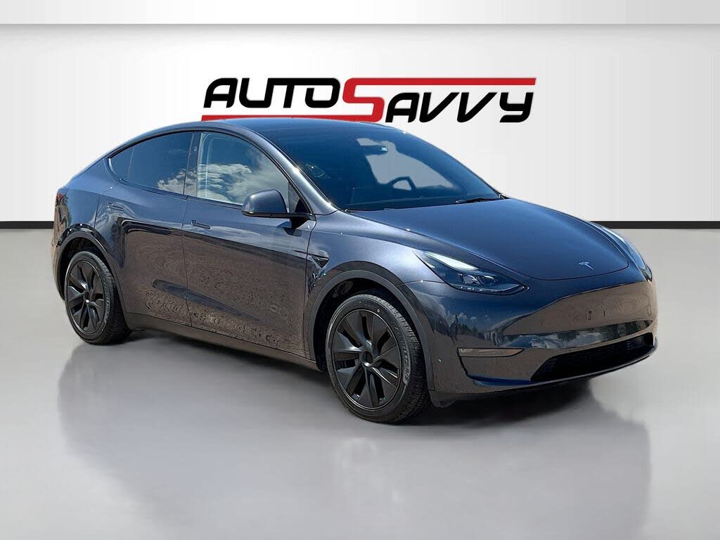 2025 Tesla Model Y Long Range