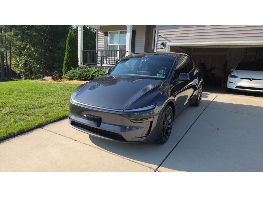 2026 Tesla Model Y Premium