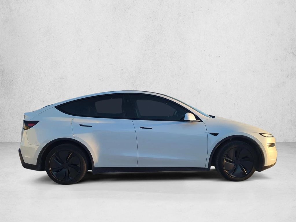 2026 Tesla Model Y Premium