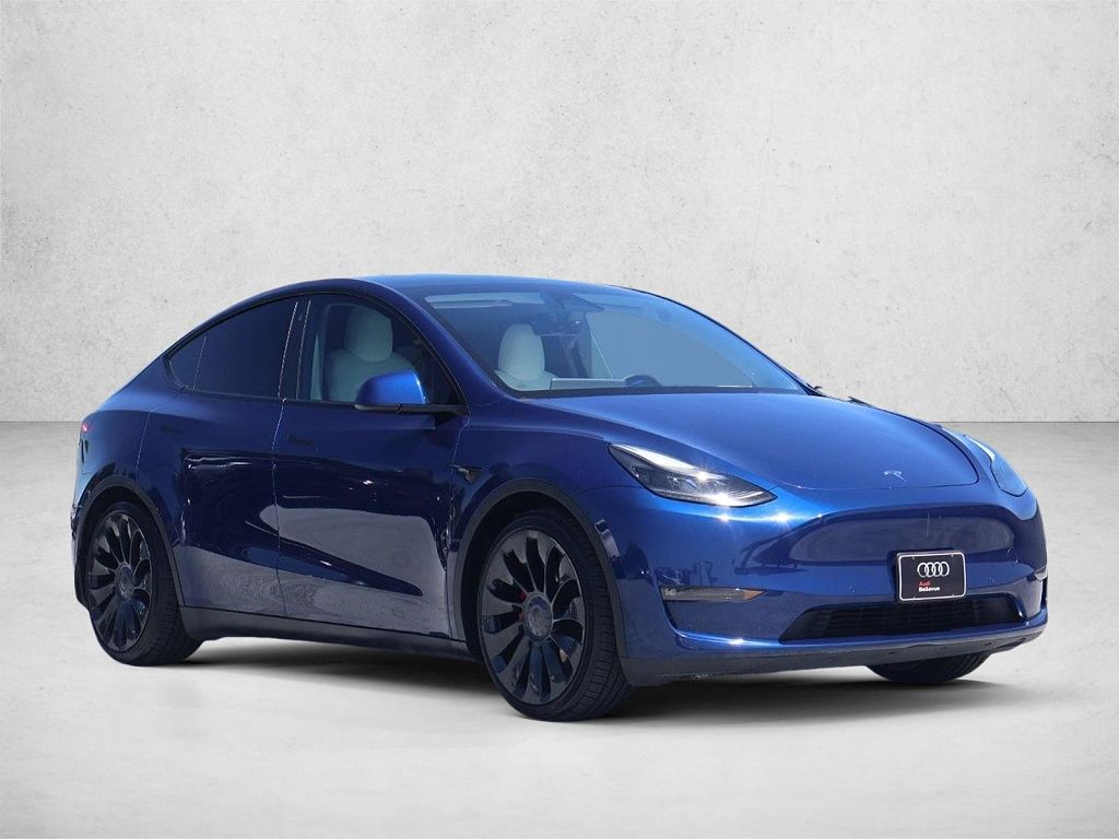 2022 Tesla Model Y photo 1