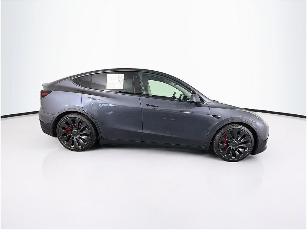 2023 Tesla Model Y Performance
