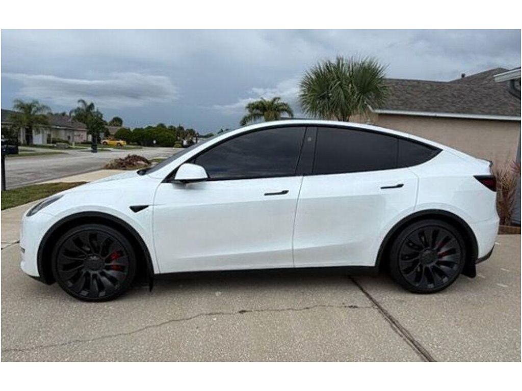 2024 Tesla Model Y Performance