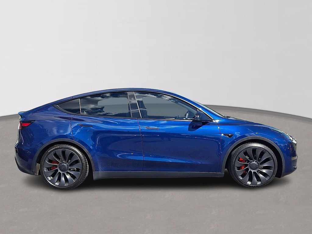 2023 Tesla Model Y Performance