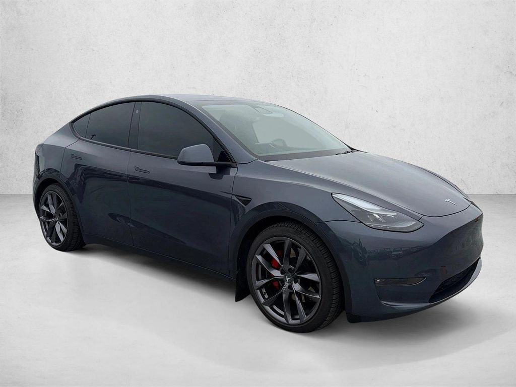 2022 Tesla Model Y photo 1