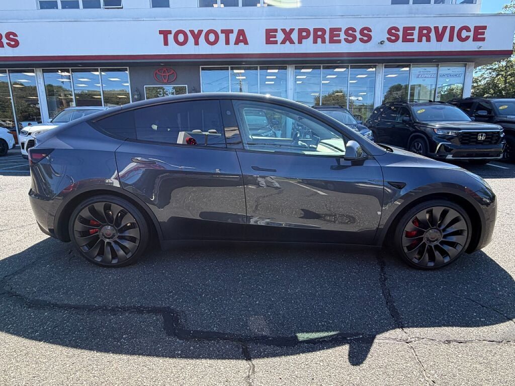2024 Tesla Model Y Performance