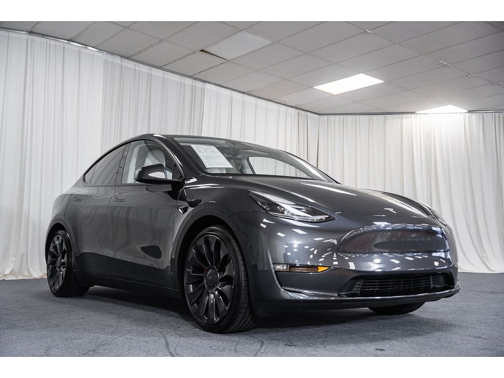 2024 Tesla Model Y Performance