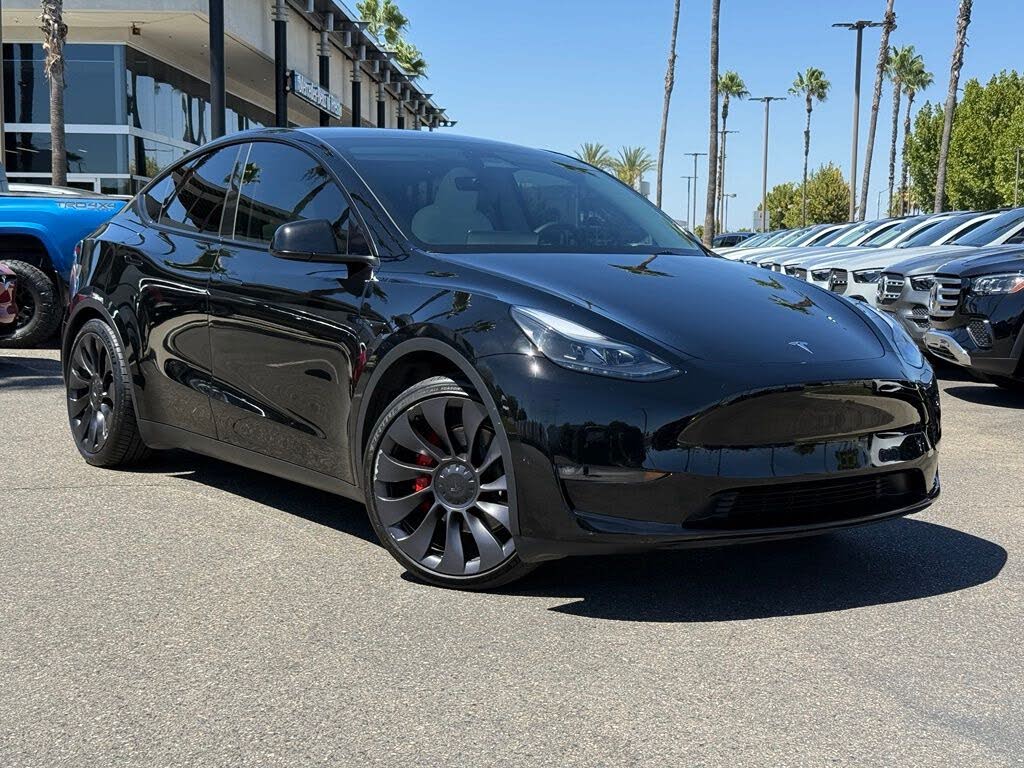 2023 Tesla Model Y Performance