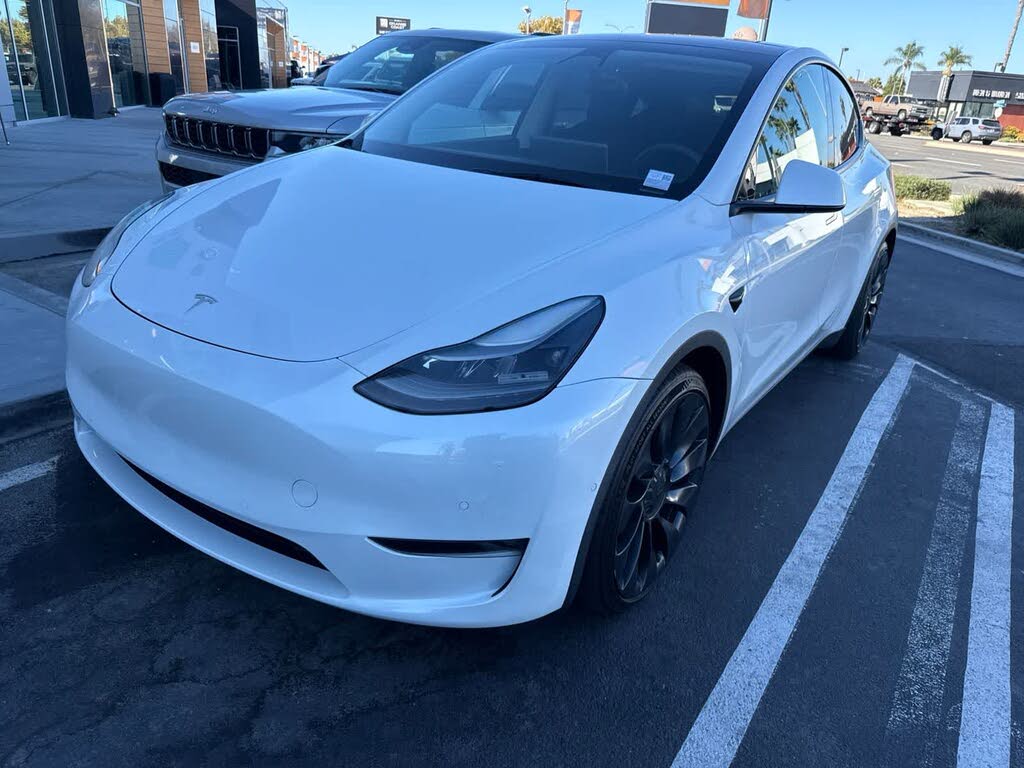 2022 Tesla Model Y photo 1