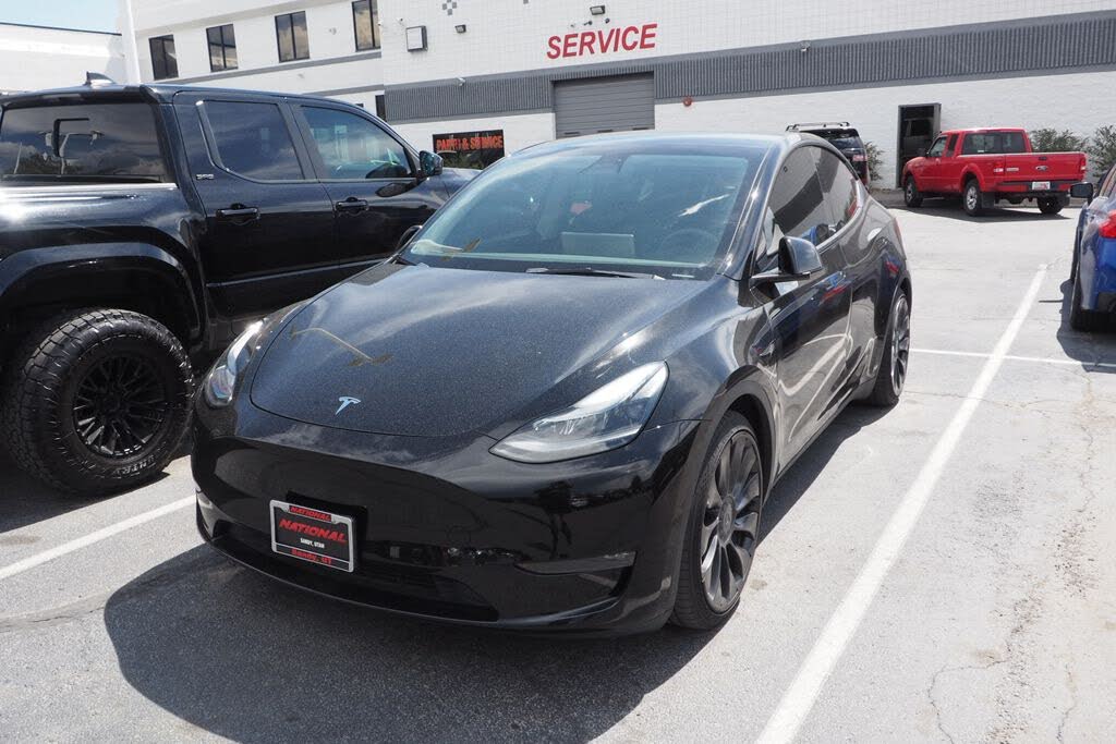 2023 Tesla Model Y Performance