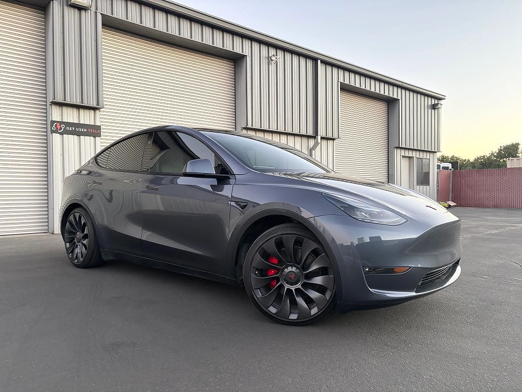 2023 Tesla Model Y Performance