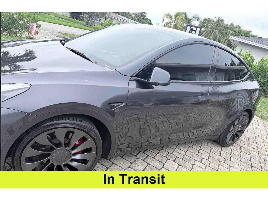 2025 Tesla Model Y Performance