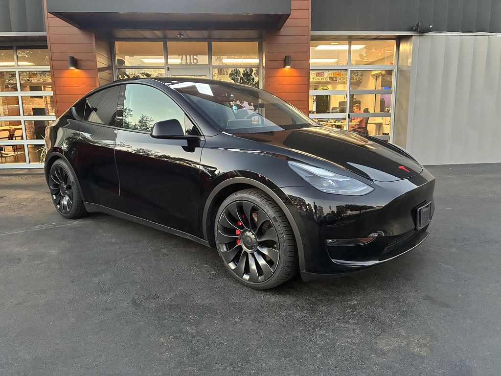 2023 Tesla Model Y Performance