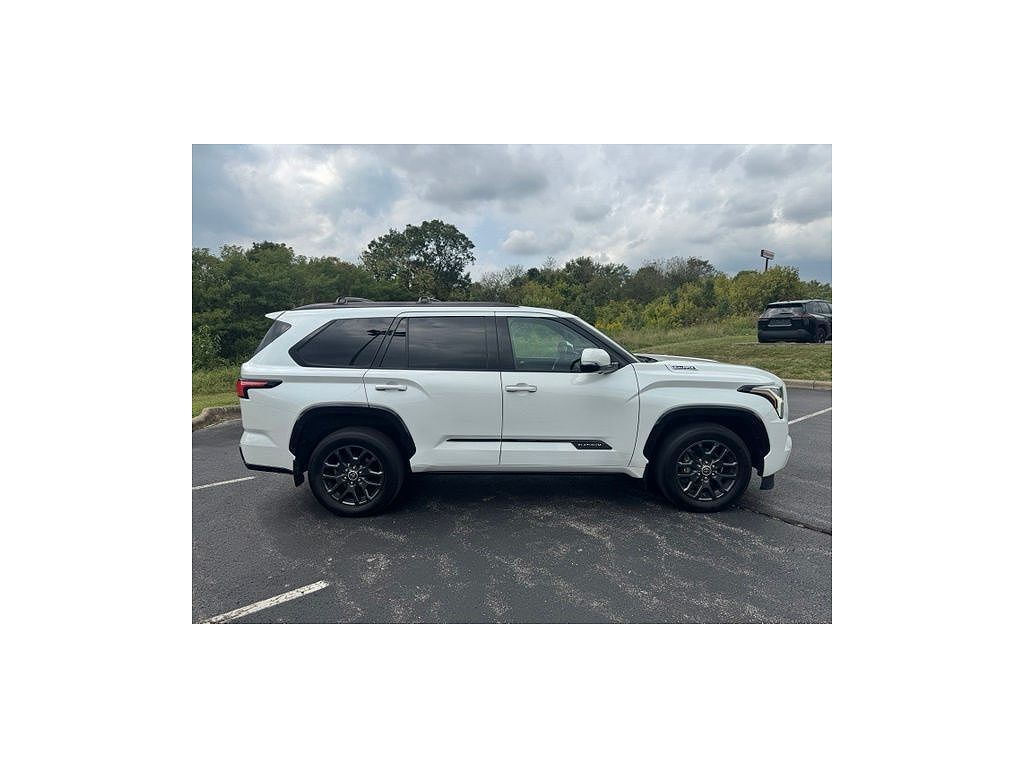 2023 Toyota Sequoia SR5