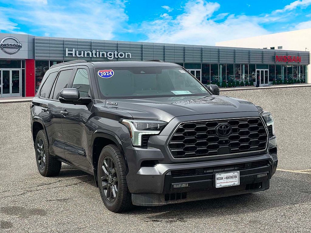 2024 Toyota Sequoia SR5
