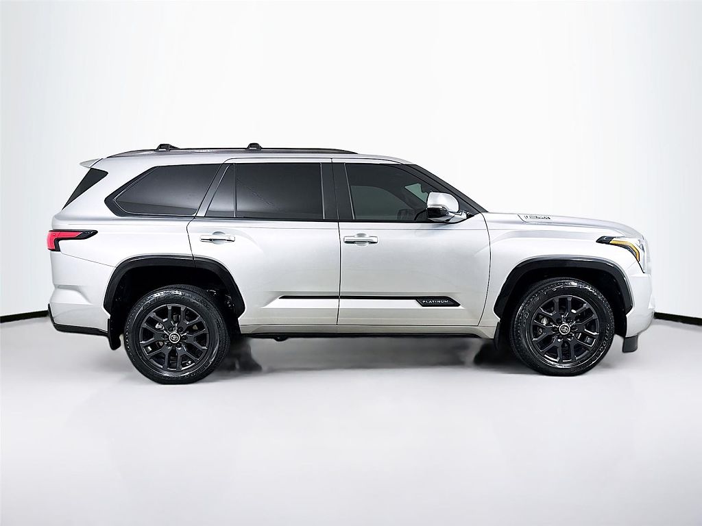 2024 Toyota Sequoia SR5