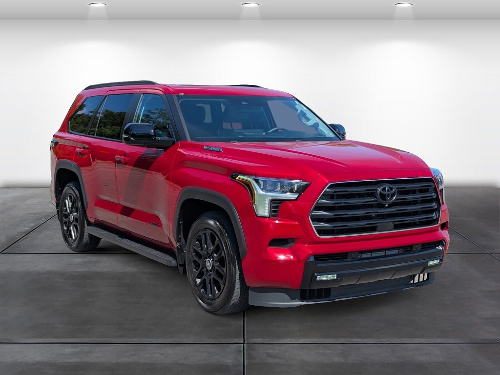 2024 Toyota Sequoia SR5