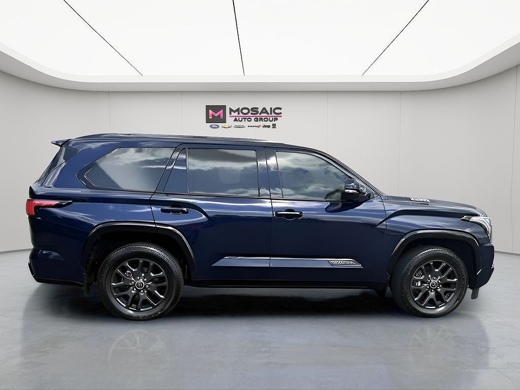 2023 Toyota Sequoia SR5