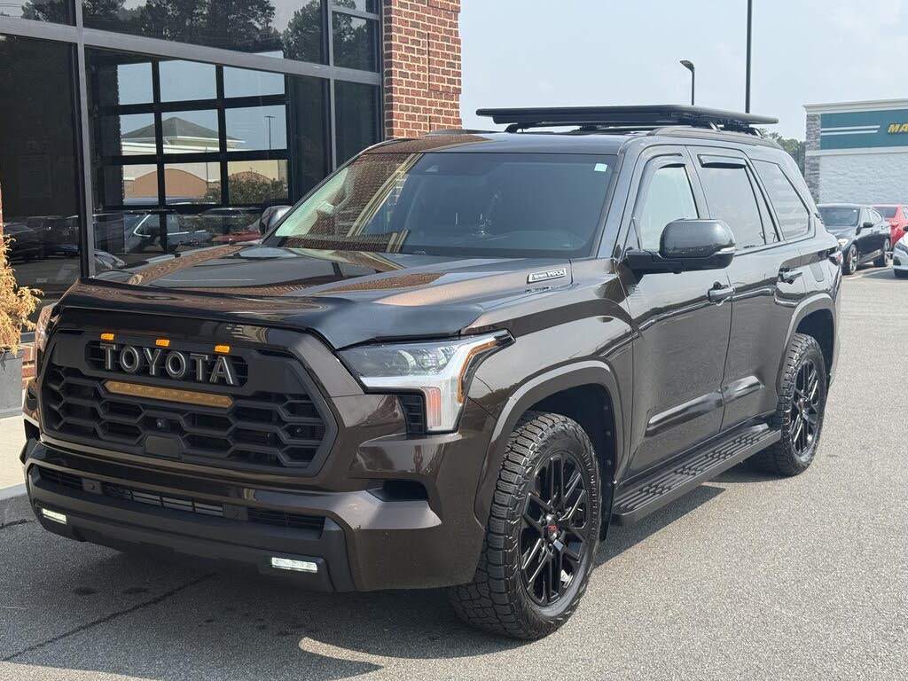 2023 Toyota Sequoia SR5