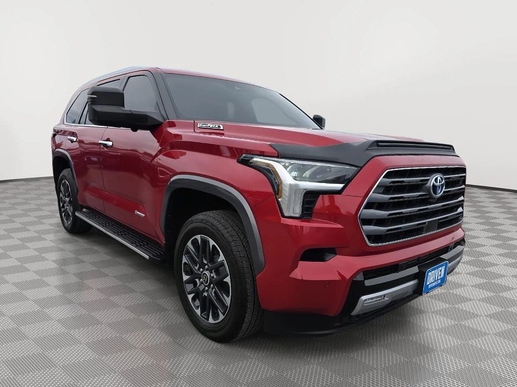 2024 Toyota Sequoia SR5