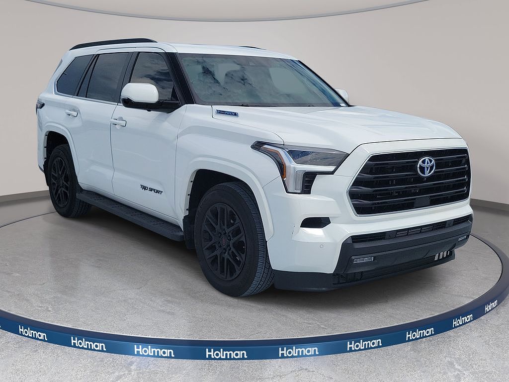 2024 Toyota Sequoia SR5