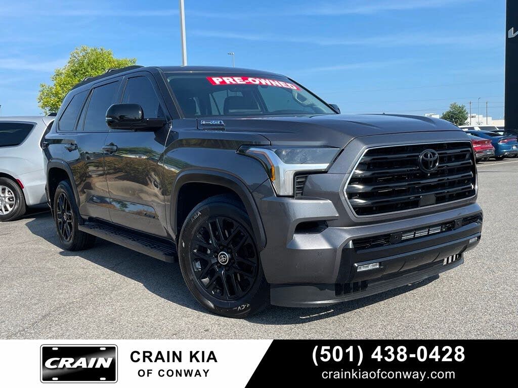 2024 Toyota Sequoia SR5