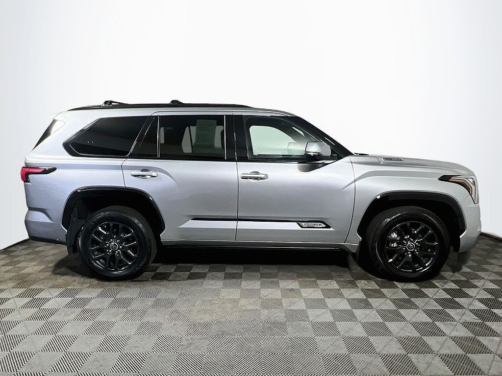 2023 Toyota Sequoia SR5