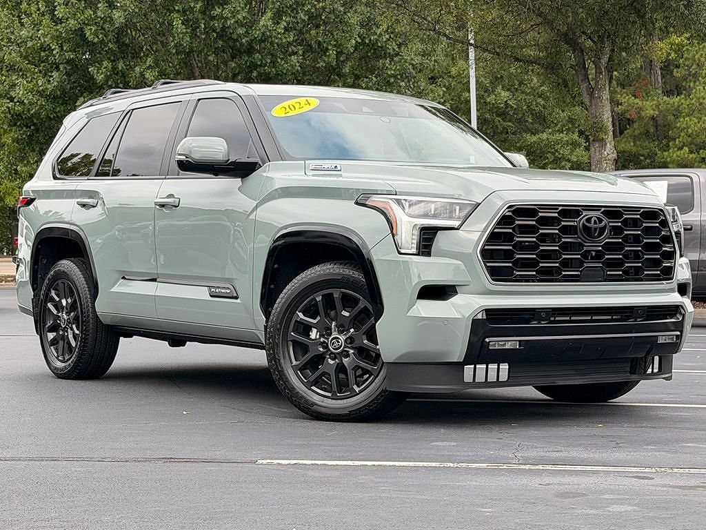 2024 Toyota Sequoia SR5