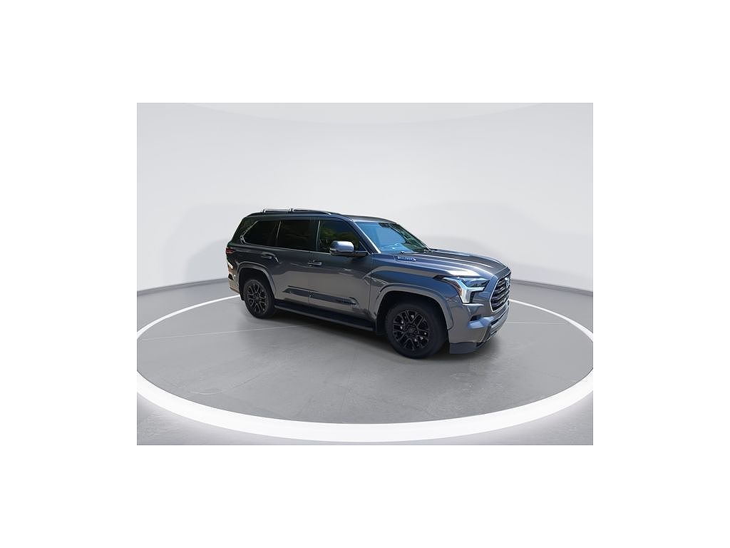 2024 Toyota Sequoia SR5