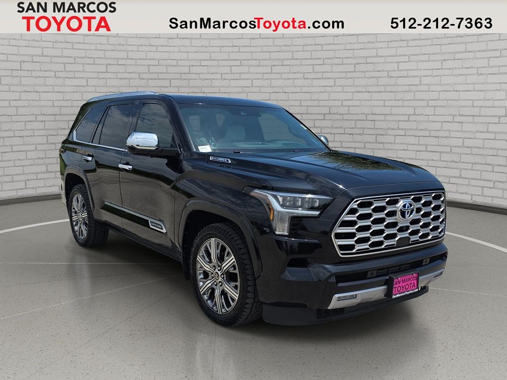 2024 Toyota Sequoia SR5