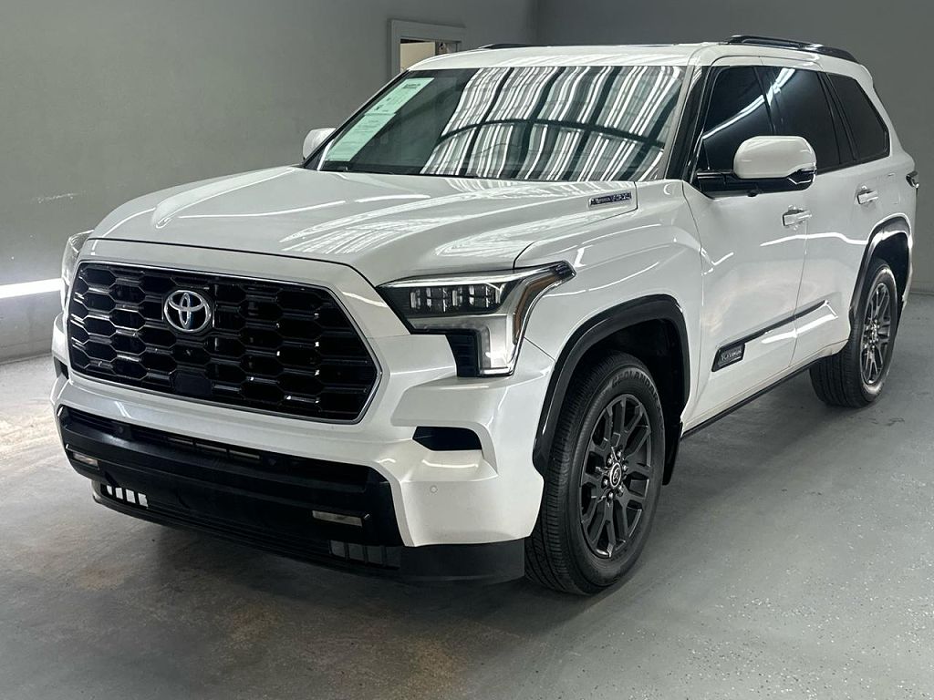 2023 Toyota Sequoia SR5