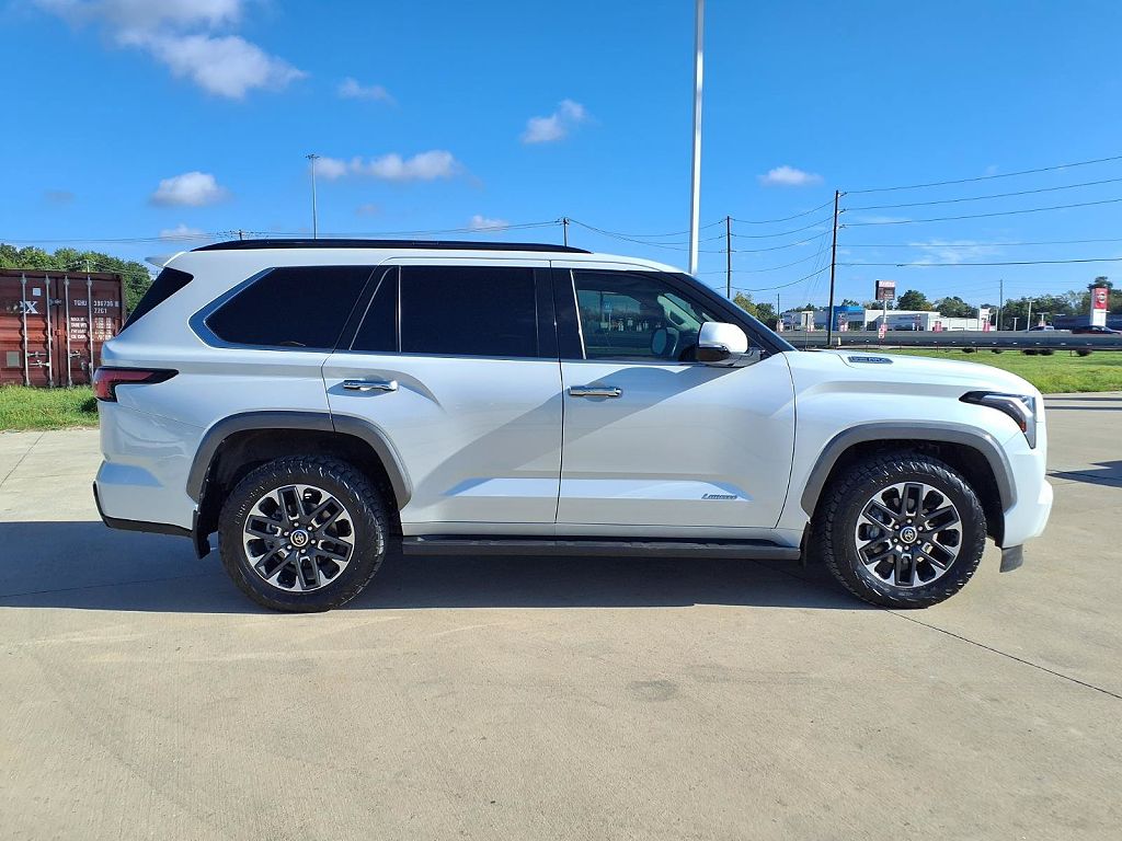 2023 Toyota Sequoia Platinum