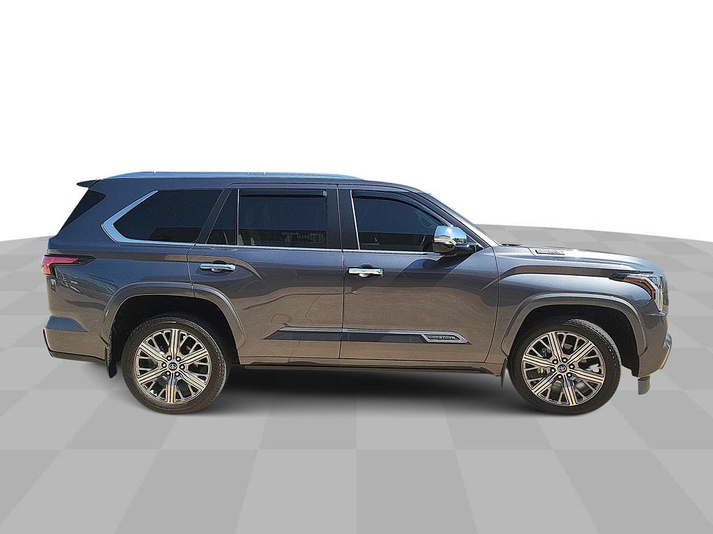 2024 Toyota Sequoia SR5