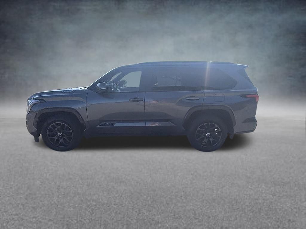 2024 Toyota Sequoia SR5