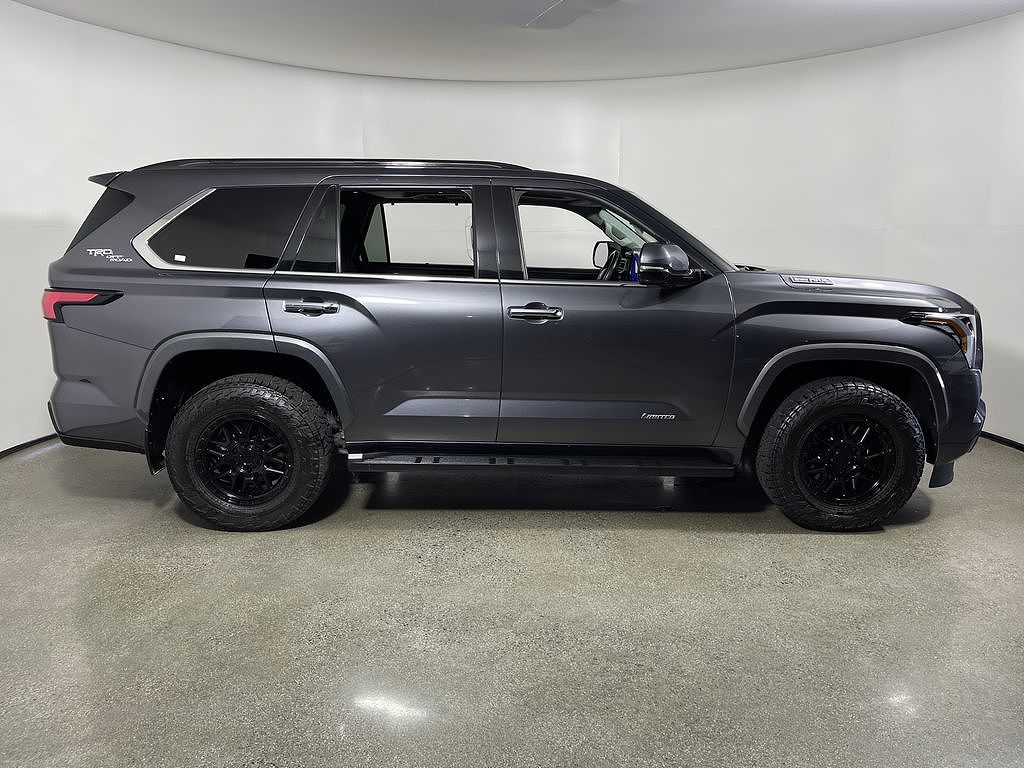 2023 Toyota Sequoia Platinum