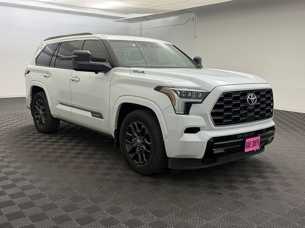 2023 Toyota Sequoia SR5
