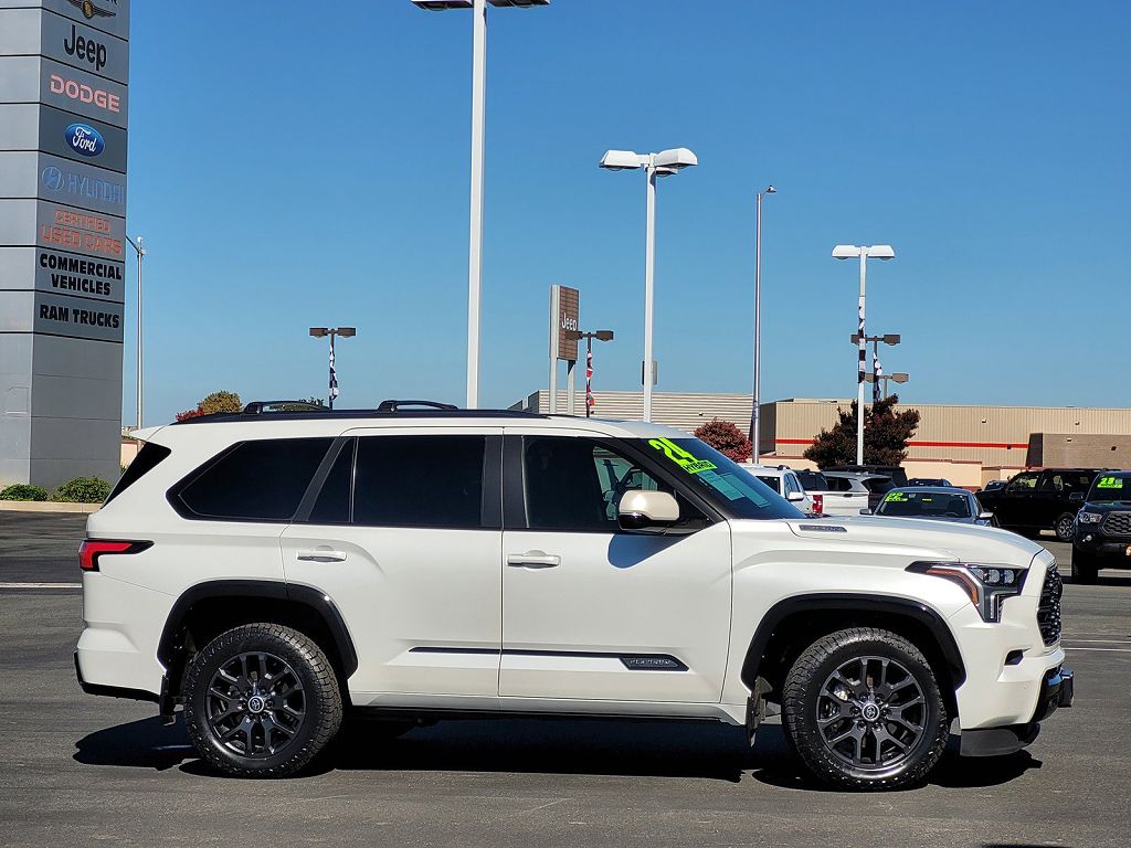 2024 Toyota Sequoia SR5